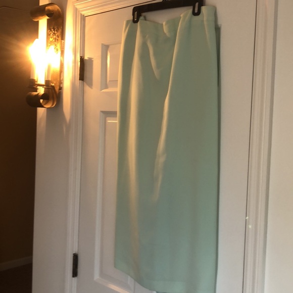 Emily Brand Mint Green Skirt Set - Picture 6 of 10